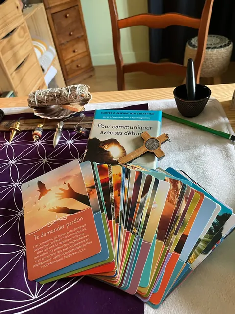 Cartes d'oracle et tarot